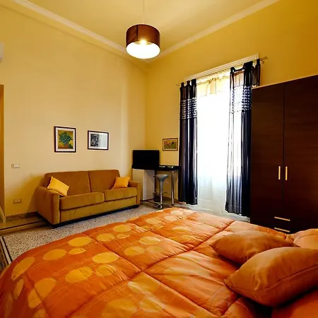 Bed & Breakfast *1*7*4* Via Roma 3*